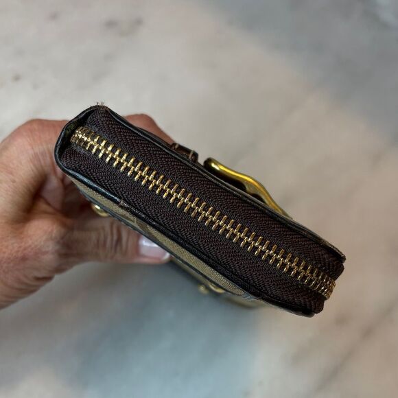 Coach Wallet RARE Zoe Brown Full Zip double Gold Buckles Multi Compartment - Picture 7 of 16